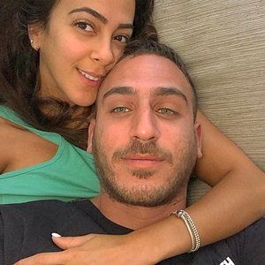 Meet your Posher, Liel